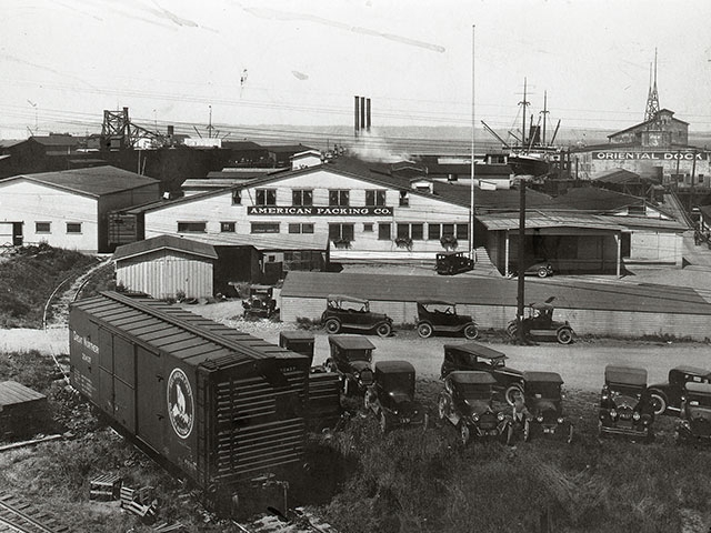 A 1920s view of American Packing Company at California and Bayside. 
Photo courtesy of Port of Everett.  
